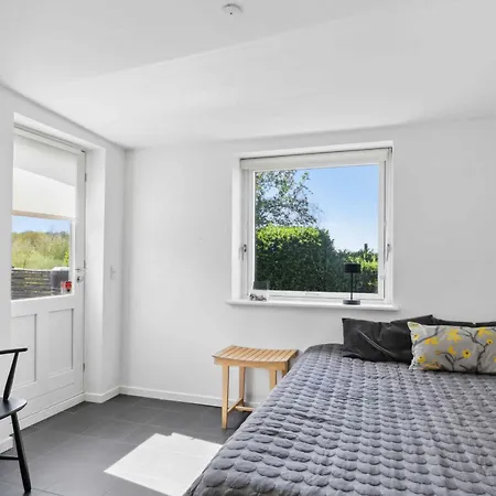 Appartement With Private And Sea View