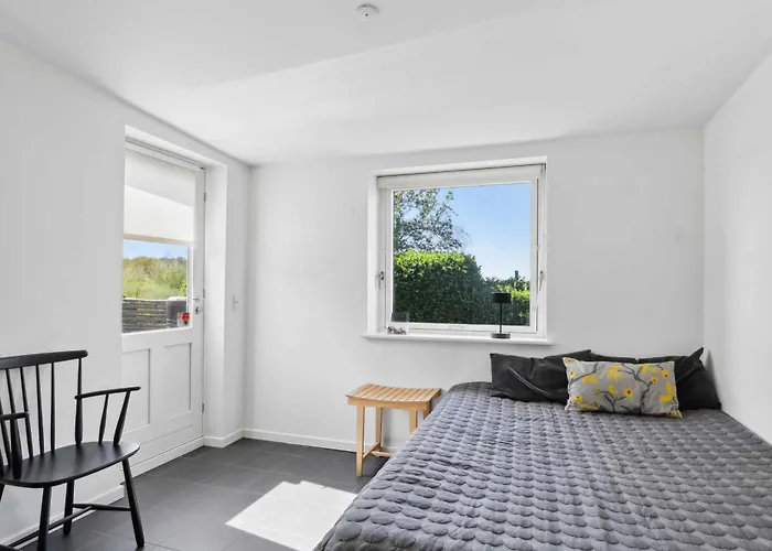 Appartement With Private And Sea View